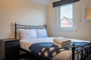 5 soverom, internettilgang og sengetøy