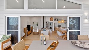 Unclassified image, 5 of 22, button - Sun Kissed Getaway - Spacious Family Home close to Mollymook Beach! (Mollymook Beach)