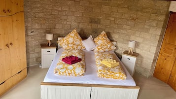 5 Schlafzimmer, Bügeleisen/Bügelbrett, Reisekinderbett, WLAN