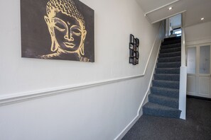 Exterior - Maindee Parade by Tŷ SA (Newport)