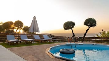 Villa, Smoking | 2 bedrooms