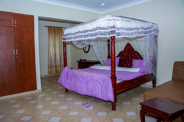 Kamar Double Eksekutif | Didekorasi berbeda-beda dan dilengkapi dengan perabotan berbeda-beda