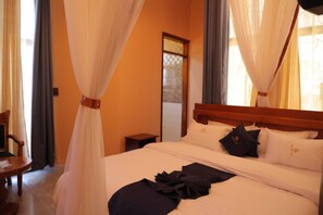 Deluxe-dobbeltværelse | Premium-sengetøj, senge med madrasser af memory foam, individuelt design