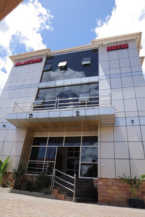 Exterior - Gemstone Hotel (Kampala)