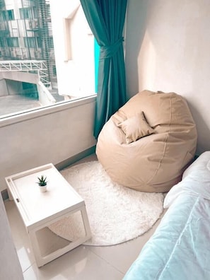 Double Room with Mountain View | Bed sheets