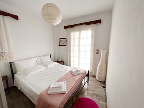 2 chambres, fer et planche Ă repasser, Wi-Fi gratuit, draps fournis