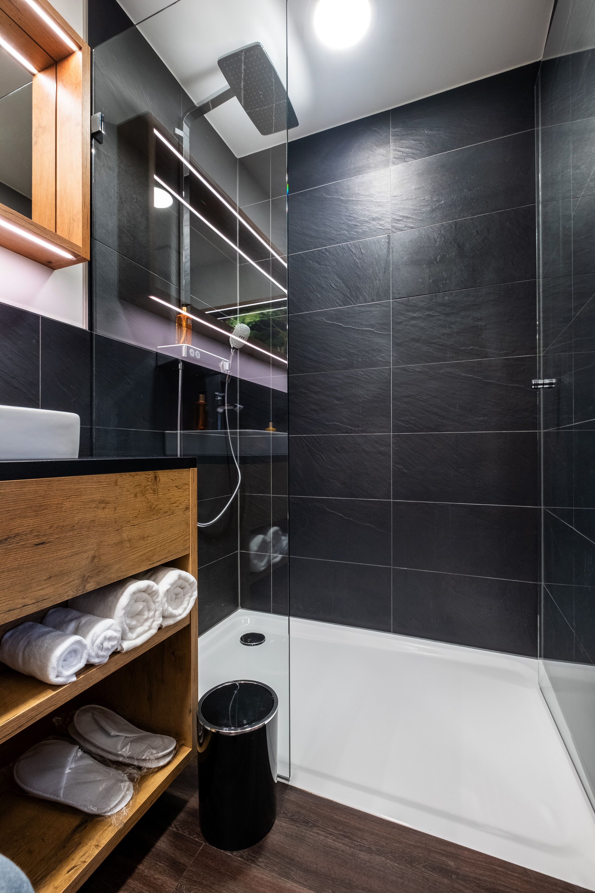 Deluxe Double Room | Bathroom