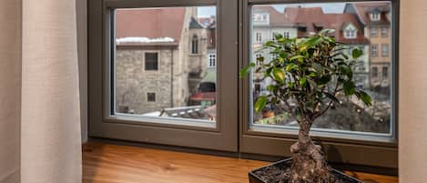 Deluxe Double Room | 1 bedroom, minibar, in-room safe, individually decorated