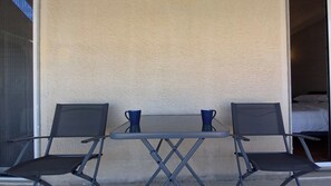 Outdoor dining - Peaceful studio centrally located, close to public transport. (Athina)