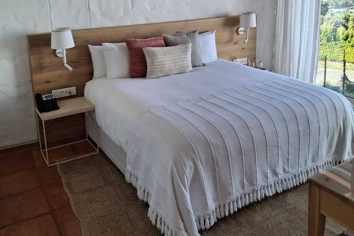 Kamar Double Mewah | Seprai katun Mesir, seprai premium, dan selimut bulu angsa