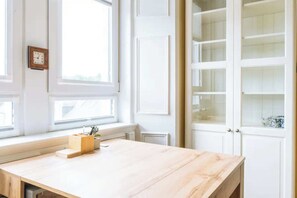 Leilighet – basic, 1 dobbeltseng med sovesofa | Spiseområde