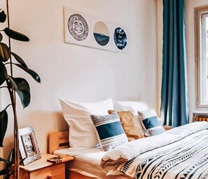 1 dormitorio, tabla de planchar con plancha, cuna de viaje y wifi
