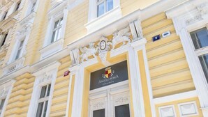 Exterior detail - TurnKey | Angelo Roma Studio I (Praha 2)