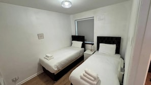 Basic Apartment, Multiple Beds - Cosy 2BD Flat in the City Centre - Temple Bar (Dublin)