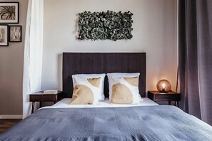 1 bedroom, iron/ironing board, WiFi, bed sheets - TurnKey | King George Studio II (Praha 3)