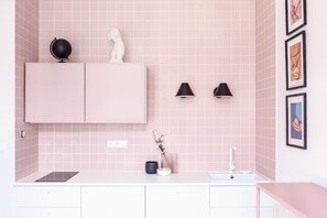 冰箱、微波炉、炉灶、洗碗机