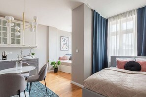 1 chambre, fer et planche à repasser, lit parapluie, Wi-Fi