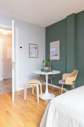 1 bedroom, iron/ironing board, travel crib, WiFi