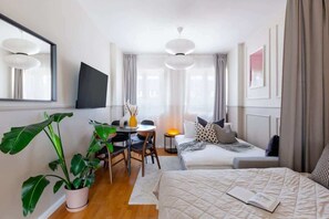 1 bedroom, iron/ironing board, WiFi, bed sheets