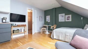 1 bedroom, iron/ironing board, WiFi, bed sheets