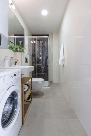 Een douche, een haardroger