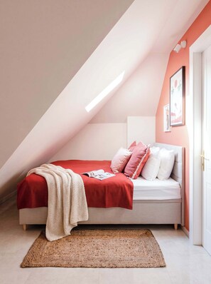 2 chambres, fer et planche à repasser, Wi-Fi, draps fournis