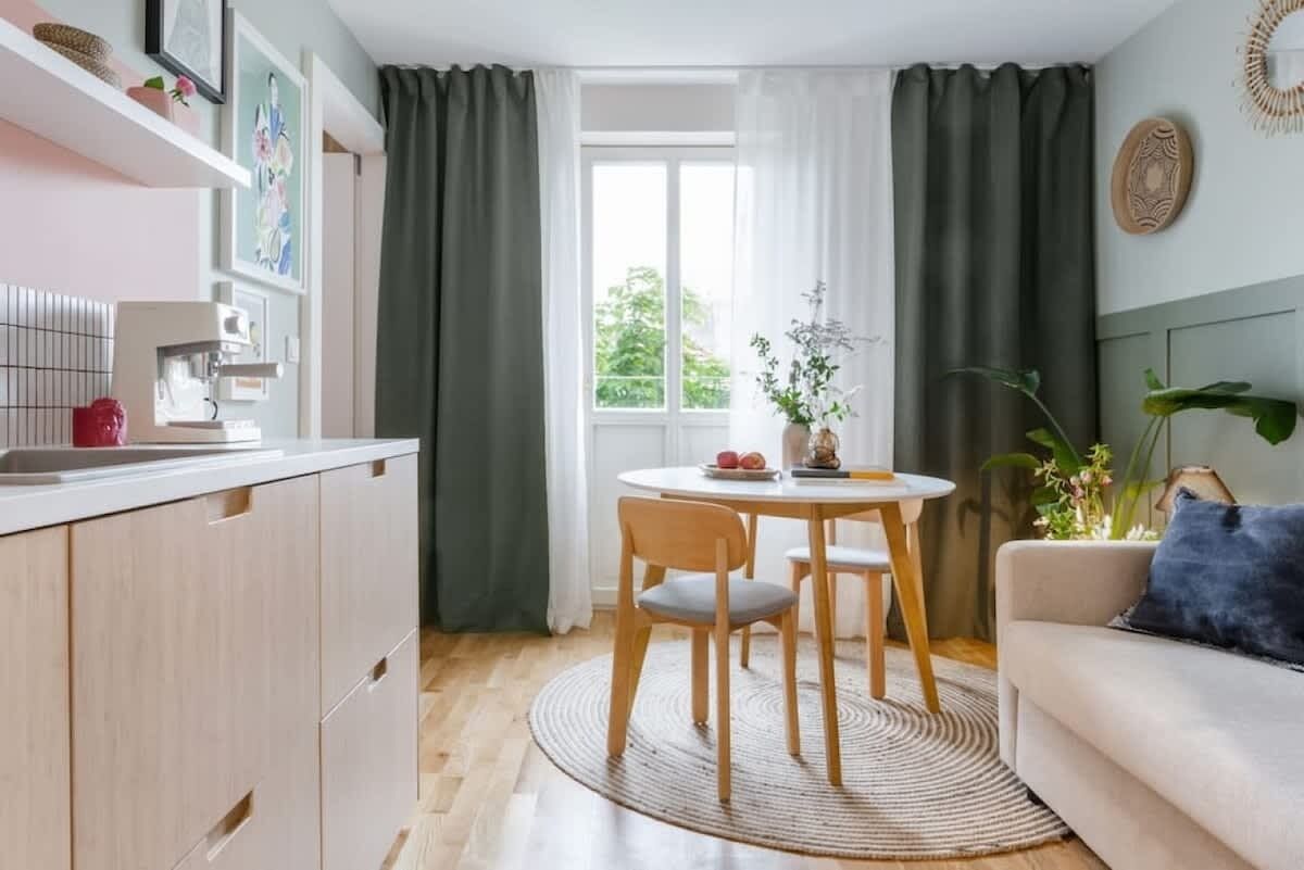 TV, offices
