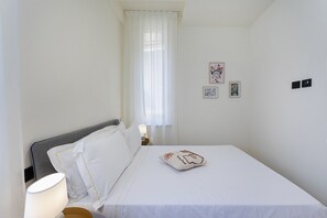2 chambres, fer et planche à repasser, Wi-Fi gratuit, draps fournis