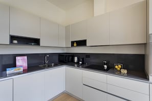 Fridge, microwave, oven, dishwasher