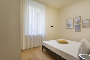 1 slaapkamer, een strijkplank/strijkijzer, gratis wifi, beddengoed