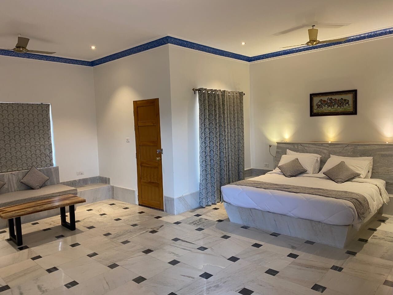 Luxury Room | Free WiFi