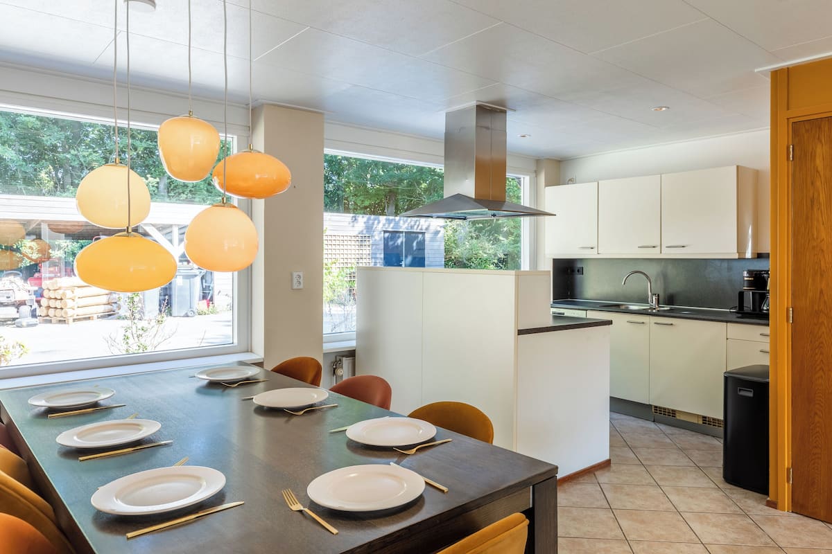 Presidential Bungalow, Hot Tub, Garden Area | In-room dining