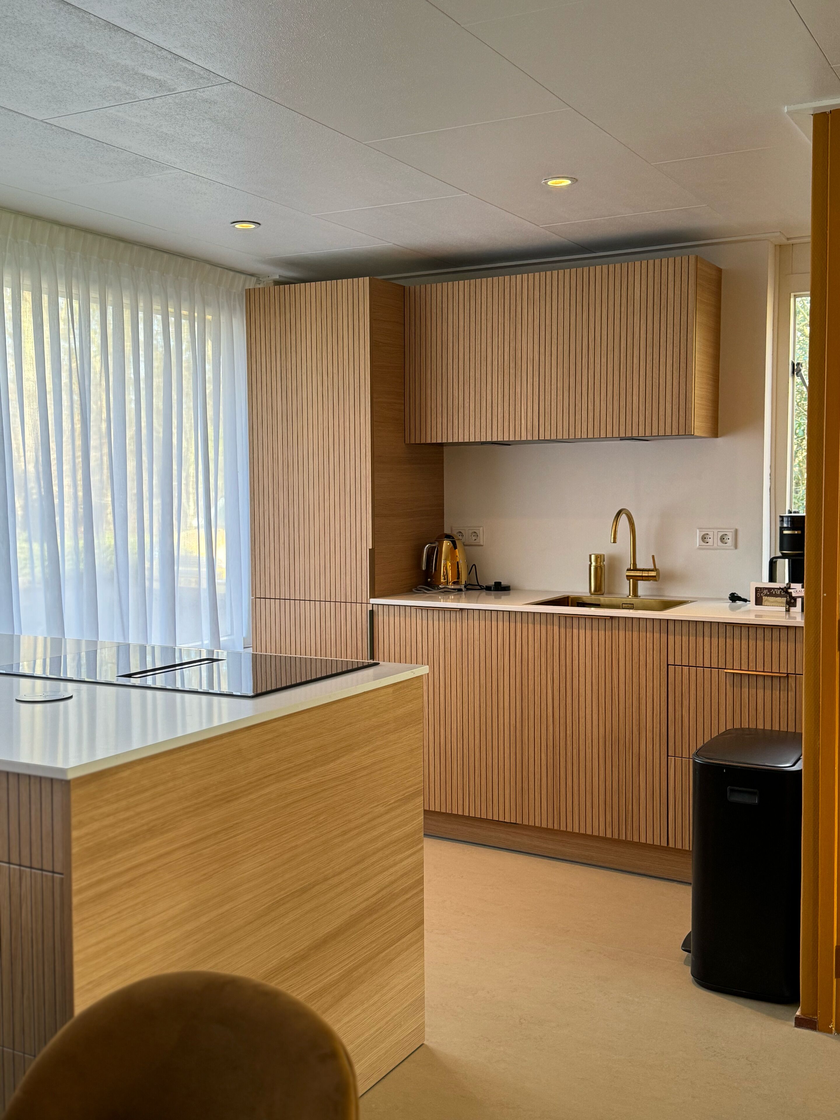 Presidential Bungalow, Hot Tub, Garden Area | Private kitchen | Fridge, microwave, oven, stovetop