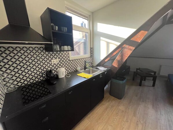 Private kitchen - Beautiful studio in the centre of Rotterdam (ZH)