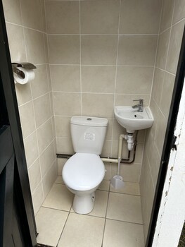 Gorgeous 5 Bedroom House