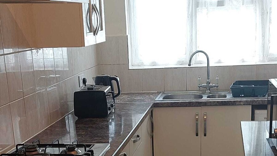 Gorgeous 5 Bedroom House