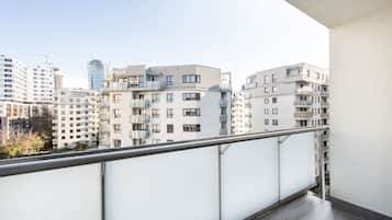 Deluxe Apartment | Balcony