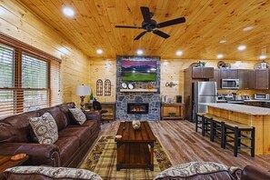 TV connectée, cheminée, baby-foot