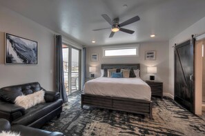 3 Schlafzimmer, Bügeleisen/Bügelbrett, Reisekinderbett, WLAN