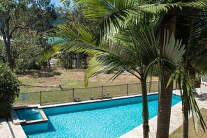 Pool - 2-Bedroom Airlie Beach Retreat | Pool, Spa & Stunning Port of Airlie Views (Airlie Beach)