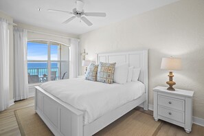 4 slaapkamers, een strijkplank/strijkijzer, internet, beddengoed