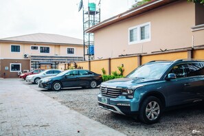 Free self-parking - Suru Express Plus GRA Ikeja (Lagos)