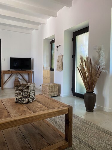 Maison de Bourg au Calme Terrasse Donnant sur un Petit Jardin