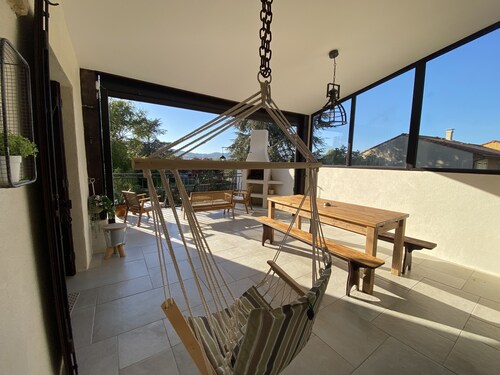 Maison de Bourg au Calme Terrasse Donnant sur un Petit Jardin