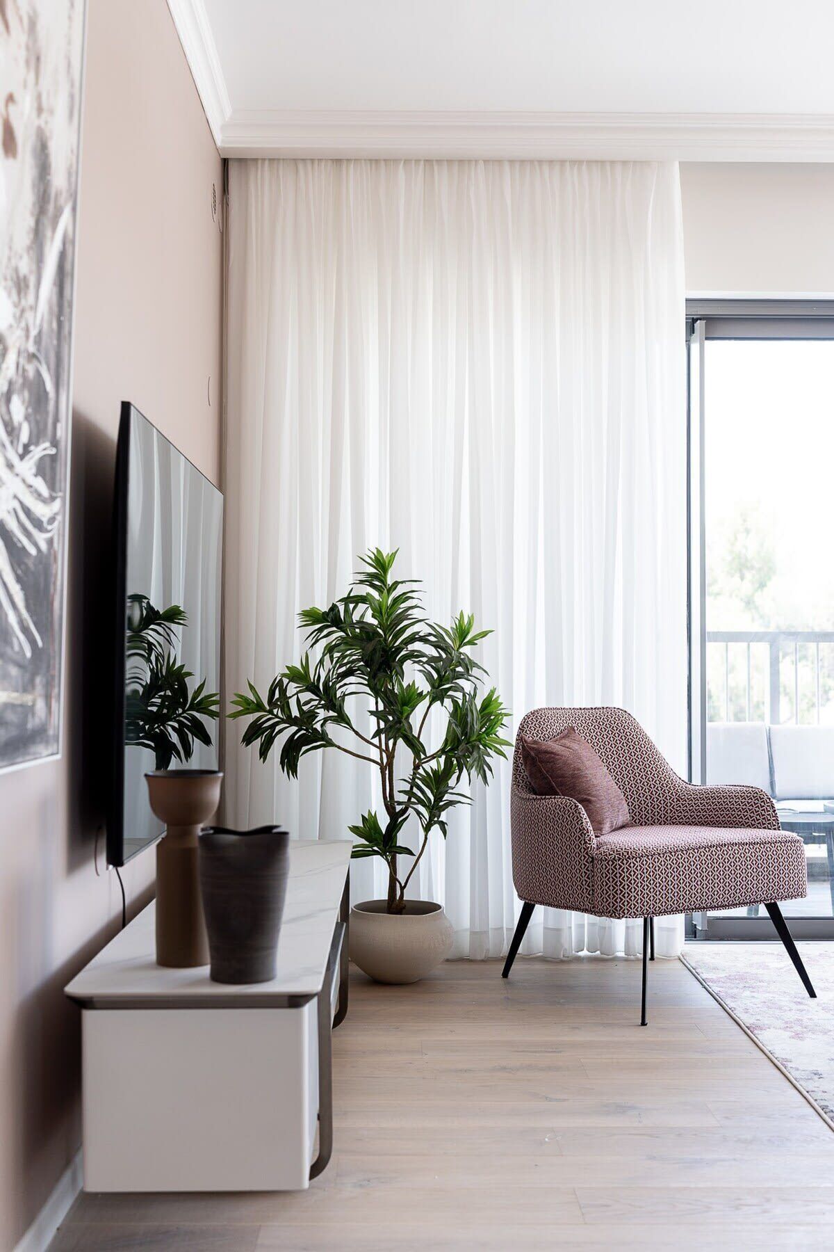 TV, offices