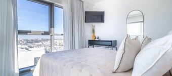 Stylish 2 Bedroom In City Center