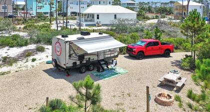 RV Lot, Close To Beach, Full Srv ~ Salty Turtle