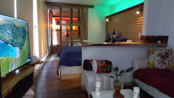 Deluxe Room | Bed sheets