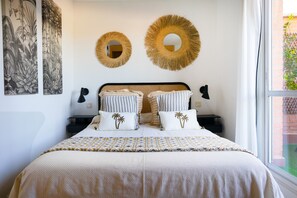 3 chambres, fer et planche Ă repasser, draps fournis