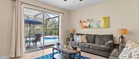 Hus - 5 sovrum | Vardagsrum